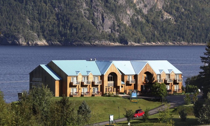 La Baie Hotel | Auberge des Battures