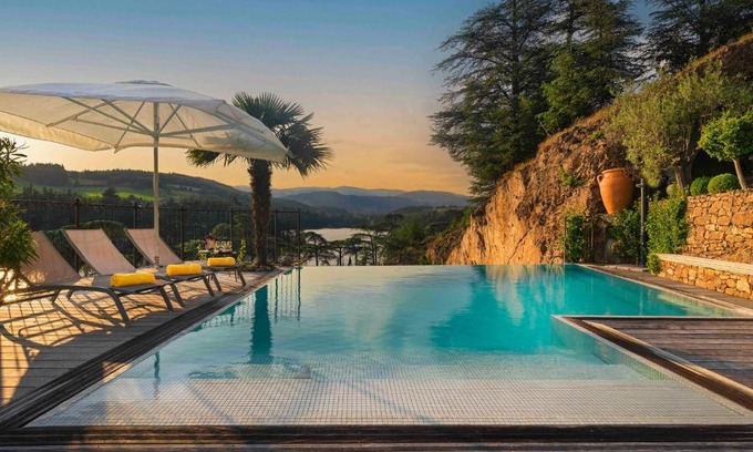 Annonay Rhone Agglomeration Hotel | Auberge Du Lac