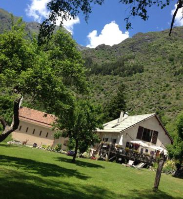 La Motte-en-Champsaur Hotel | AUBERGE GAILLARD