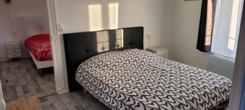 Saint-Remy-Sur-Durolle Hotel | Auberge Gauloise