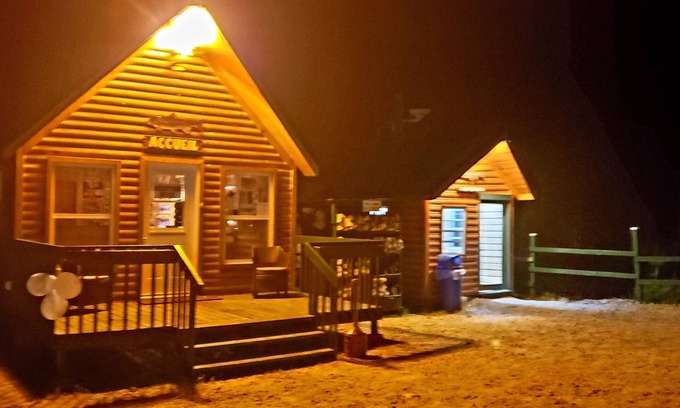 Tadoussac Cabin | Auberge La Taniere A Tadoussac