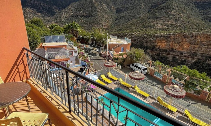 Aqesri Hotel | Auberge les montagnes du paradis