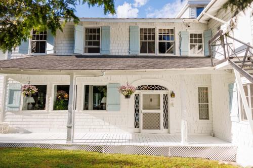 Pointe-au-Pic Hotel | Auberge Les Sources