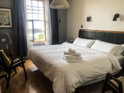 Port Cartier Hotel | Auberge Nord Côtier