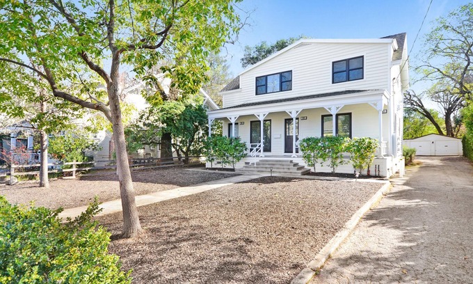 Sonoma House | Auberge Sonoma *North Suite* - Includes Wine Tasting Passport