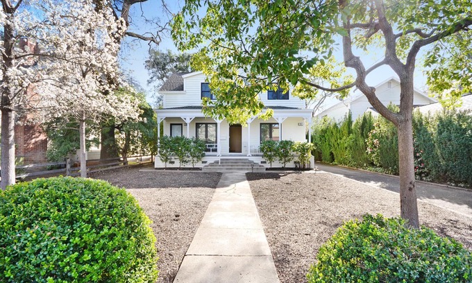 Sonoma House | Auberge Sonoma *Penthouse* - Includes Wine Tasting Passport