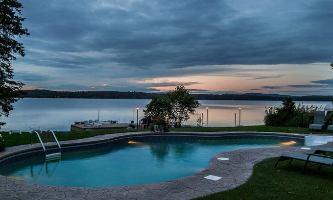 Nominingue Hotel | Auberge Villa Bellerive