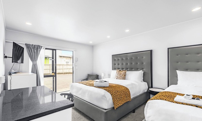 Mangere Hotel | Auckland Airport Motel