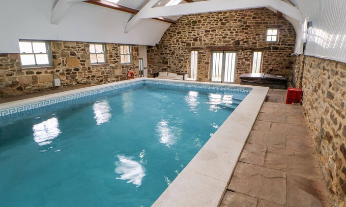 Wolsingham Cottage | AUCKLAND COTTAGE, pet friendly, with pool in Wolsingham