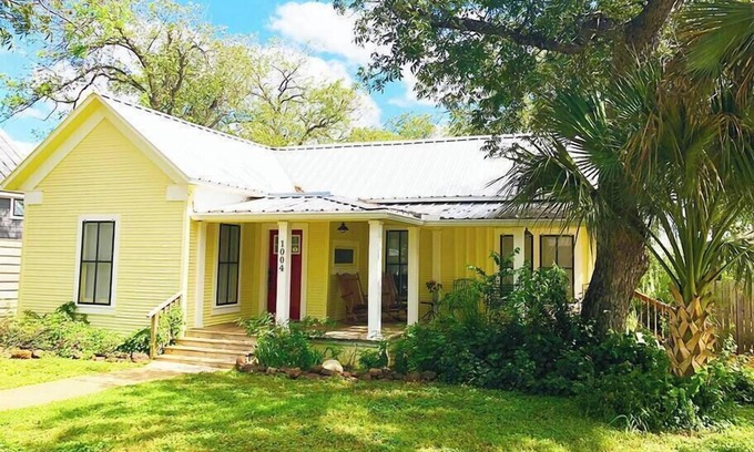 Llano House | Aunt Hattie's Farmhouse