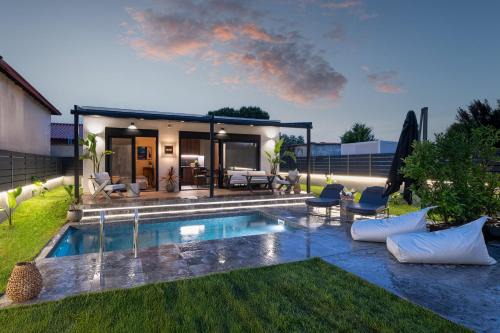 Nea Propontida House | AURA sophisticated living