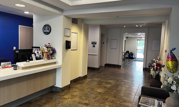 Estevan Hotel | Aurora Inn Estevan