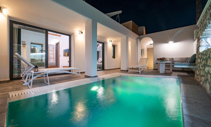 Kamari Villa | Aurum