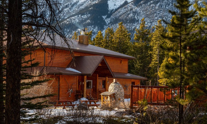 Clearwater County Bed & Breakfast | Aurum Lodge