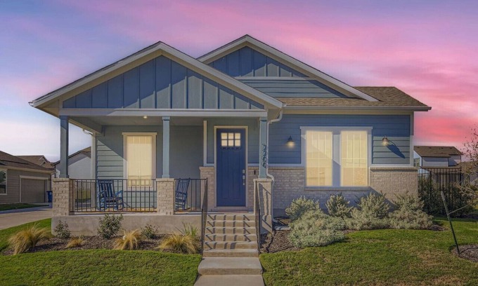 Austin House | Austin +Base Camp + Mins to Skyline Park