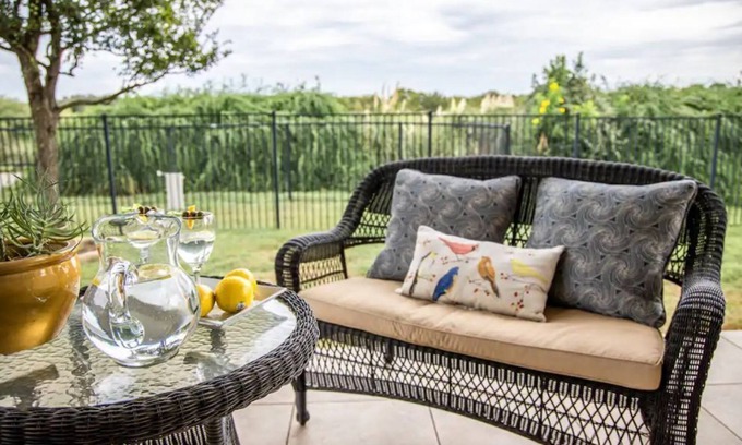 Sunset Valley House | Austin Charm House - Near DT
