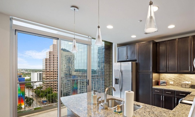 Waller Creek District Apartment | Austin | Classy 1BD/1BA Apartment