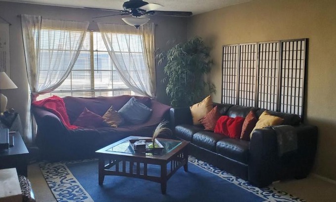 North Shoal Creek House | Austin Home Stay