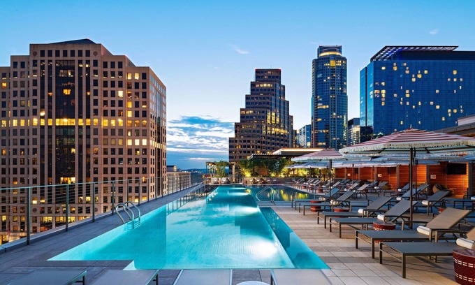 Waller Creek District Hotel | Austin Marriott Downtown