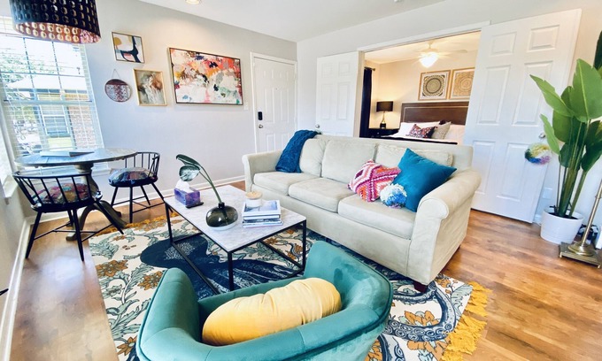 Allandale Condo | Austin Style Extended Stay Close to Everything
