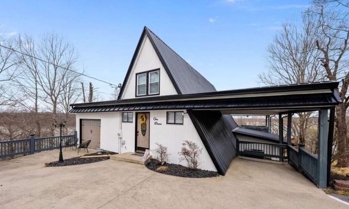Etoile House | Austins Best A-Frame- On Barren River Lake