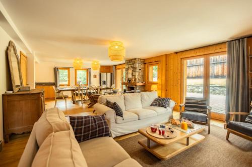 Chandon Ski Chalet | Authentic and Spacious Chalet in Méribel 5 Bedrooms
