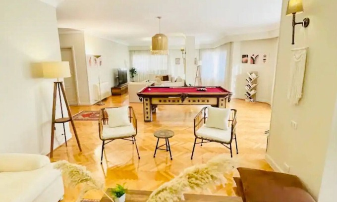 Agouza Apartment | Authentic apartment in the heart of Cairo