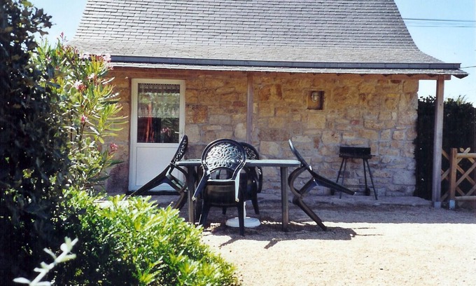 Plouharnel House | Authentic Breton village and small house by the sea