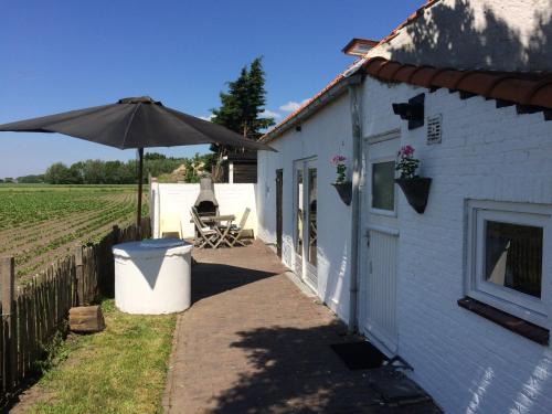 Walsoorden House | Authentic Farmhouse, near beach