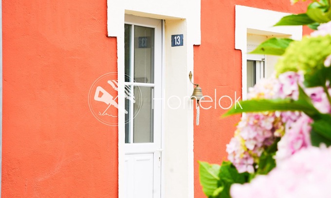 Larmor-Plage House | Authentic fisherman's cottage - Close to beaches
