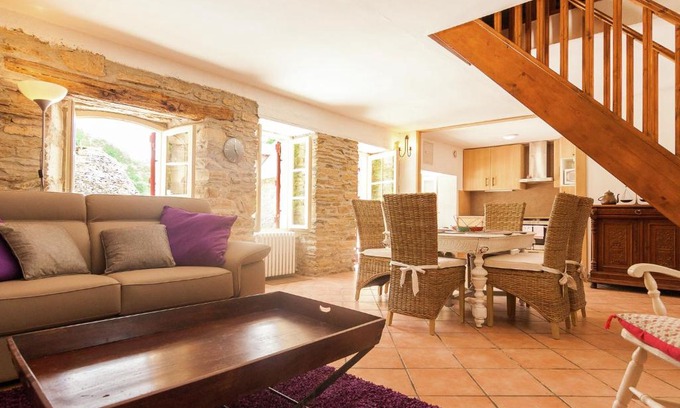 Saint-Medard-d'Excideuil House | Authentic farmhouse with heated pool 12x6 close to a river on a beautiful spot