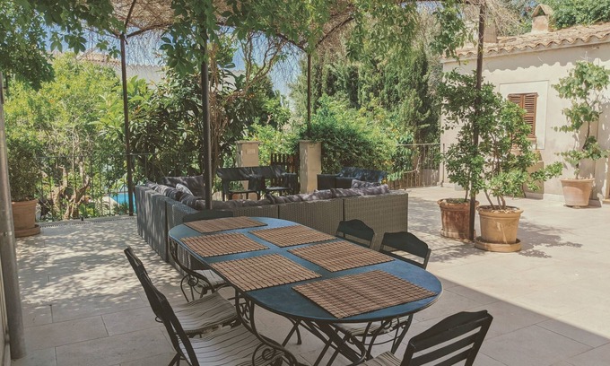 Sineu House | Authentic Mallorcan House with Pool & Garden