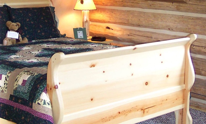 Grantsdale Cabin | Authentic Quaint Log Cabin on 2400 Private Acres w/Stellar Views & Hot Tub