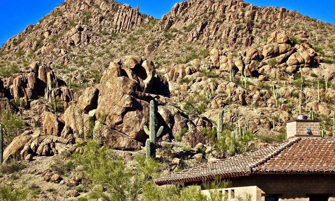 Drexel Heights House | Authentic Tucson Experience: Mud Adobe Casita Nestled in Canyon Among Wildlife