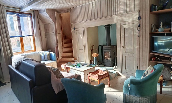 Pont-Remy House | Aux 10 Ponts - Gîte aux abords du fleuve- Mer à 30min-La nuitée pour 6 voyageurs