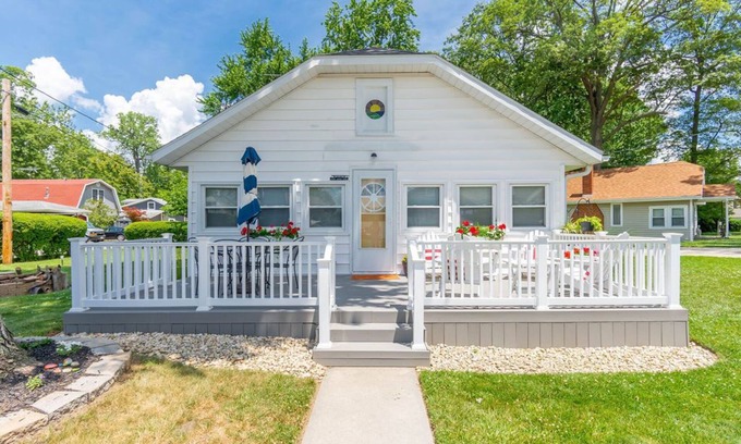 Saint Johns House | Available for off season rental