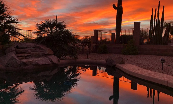 Glendale House | Available! Hot Tub, Gated Pool on the Golf Course