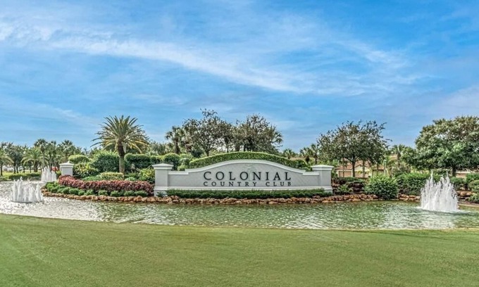 Fort Myers Condo | Available January 2026- 2 bd/2 bath Condo- Fort Myers private Country Club