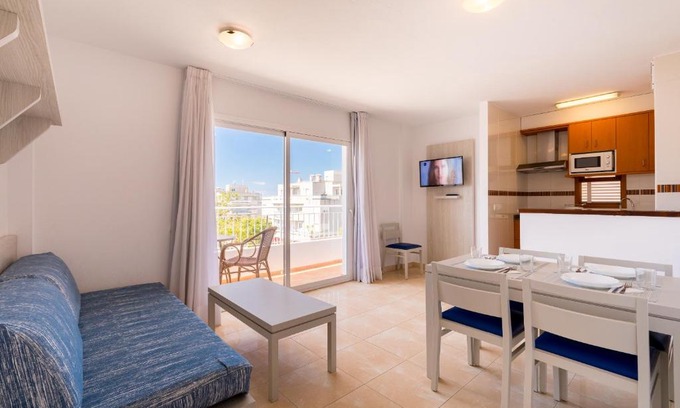 Figueretas Apartment | Avenida - MC Apartments Ibiza