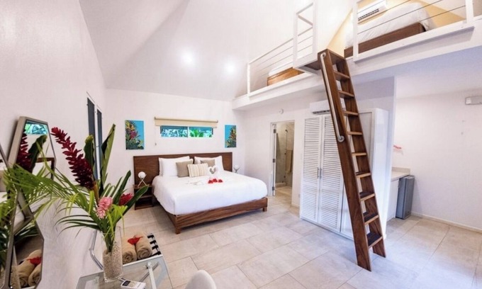 Montezuma Hotel | Aves - Bali Deluxe King Garden View