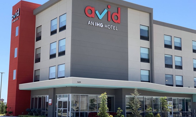 Yukon Hotel | avid hotel Yukon by IHG