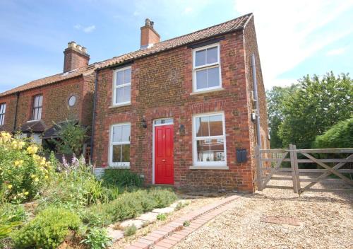 Dersingham House | Avocet Cottage