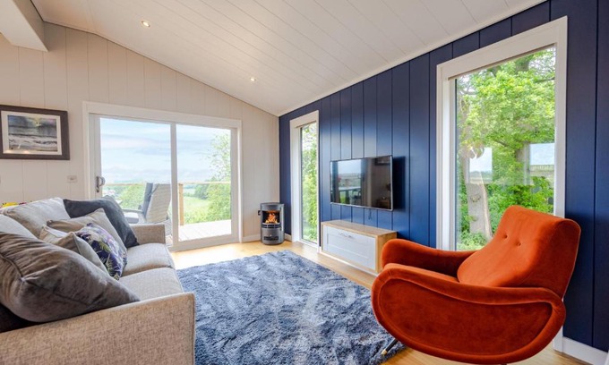 Ingoldisthorpe House | Avocet Lodge