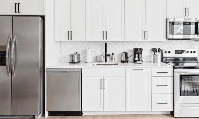 Northwest House | Award Rentals