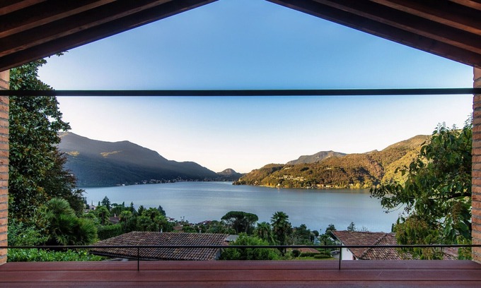 Morcote House | Award-winning lake-view design house in Morcote (CASA BRICK)