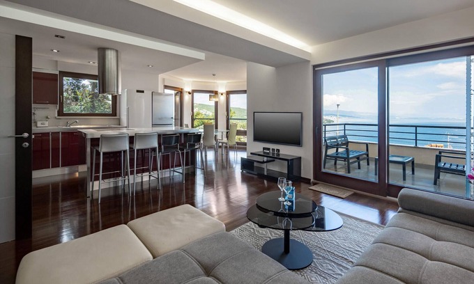 Volosko Apartment | Awesome apartment in Opatija with WiFi