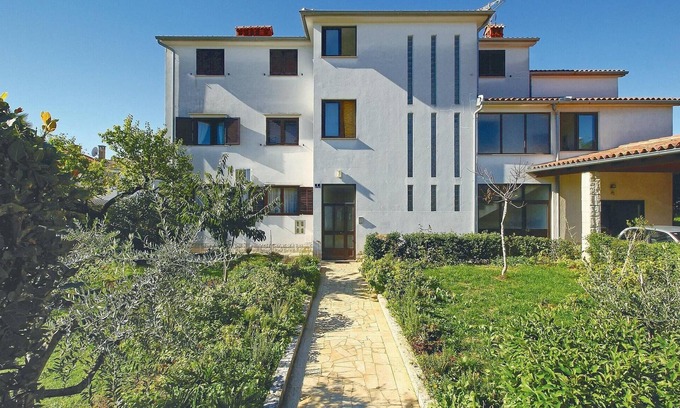 Porec Apartment | Awesome apartment in Porec with kitchen