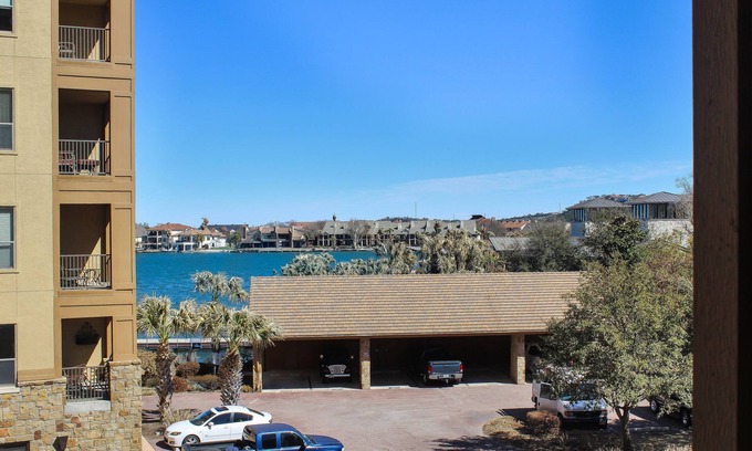 Horseshoe Bay Condo | Awesome Condo with Outdoor Patio and Outstanding Views of Lake LBJ