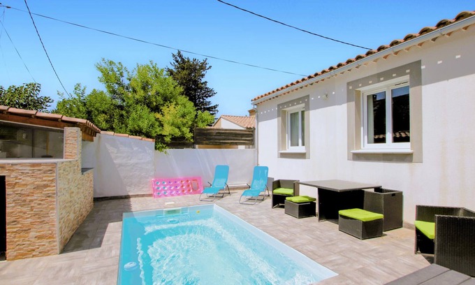 Morieres-les-Avignon House | Awesome home in Morières les Avignon