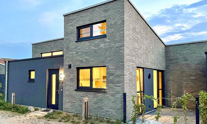 Lembruch House | Awesome Home in Lembruch
